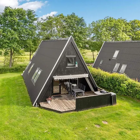 4 Star In 度假居 Farsø